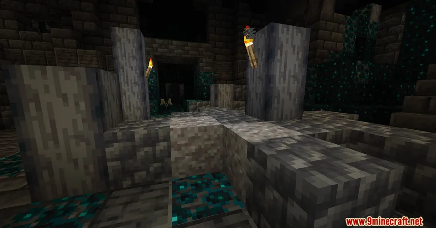 Dungeons and Taverns Ancient City Overhaul Data Pack screenshot 7 showing mod in action